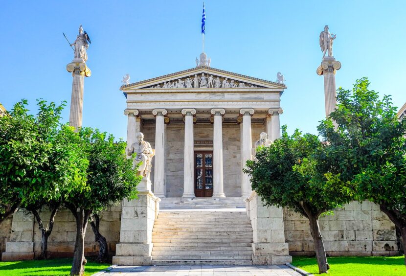 Ku lepszej definicji teorii inteligentnego projektu. Materia a informacja